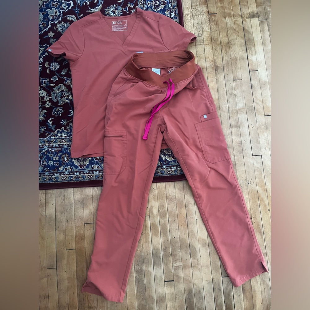 Women's FIGS TERRACOTTA SET